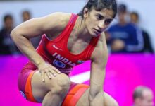 Photo of Vinesh Phogat: ओलंपिक के फाइनल मुकाबले से पहले बाहर हुईं विनेश फोगाट, जानिए मामला