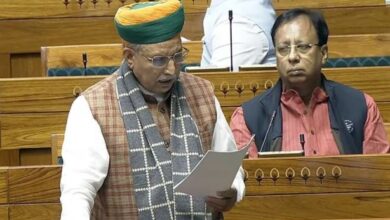 Photo of Parliament Session: ‘एक देश-एक चुनाव’ बिल लोकसभा में पेश, विपक्ष ने किया विरोध, जेपीसी में भेजने की मांग