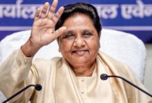 Photo of संकीर्ण राजनीतिक स्वार्थ के लिये धर्म को राजनीति और राजनीति को धर्म से जोड़ने के हमेशा बने रहते हैं कई ख़तरे: मायावती