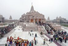 Photo of अयोध्या राम मंदिर में नमाज पढ़ने की कोशिश, रोकने पर की नारेबाजी, पुलिस ने हिरासत में लिया