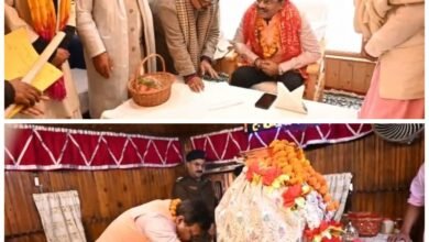 Photo of गंगोत्री धाम पहुंचे मुख्य सचिव, पूजा-अर्चना कर व्यवस्थाओं का लिया जायजा