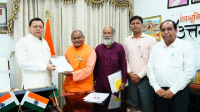 Photo of मुख्यमंत्री ने स्वतंत्रता सेनानी परिवारों की समस्याओं पर अधिकारियों को दिए निर्देश