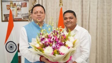 Photo of CM धामी से जिला सहकारी बैंक नैनीताल के नवनिर्वाचित अध्यक्ष ने की भेंट