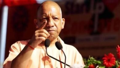 Photo of योगी सरकार की जीरो टॉलरेंस नीति: लापरवाही पर पांच तहसीलदार निलंबित, 13 अन्य को नोटिस