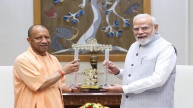 Photo of मुख्यमंत्री योगी आदित्यनाथ ने नई दिल्ली में की प्रधानमंत्री नरेन्द्र मोदी से शिष्टाचार भेंट