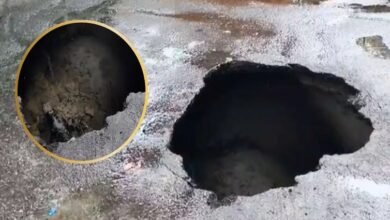 Photo of लखनऊ में बारिश बनी आफत, IT चौराहे के पास धंसी सड़क; गड्ढे में गिरा बाइक सवार