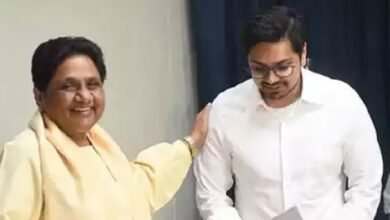 Photo of मायावती का फिर यू-टर्न! आकाश आनंद पर बोलीं- अभी बड़ी जिम्मेदारी के लायक नहीं