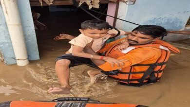 Photo of चित्रकूट में घटा मंदाकिनी का जलस्तर, 688 लोगों का रेस्क्यू, सीएम योगी के निर्देश पर राहत-बचाव अभियान जारी