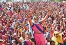 Photo of आंगनबाड़ी कार्यकर्ताओं को योगी सरकार देगी अतिरिक्त साड़ी, 19 करोड़ से अधिक रुपये शीघ्र होंगे जारी