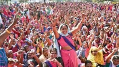 Photo of आंगनबाड़ी कार्यकर्ताओं को योगी सरकार देगी अतिरिक्त साड़ी, 19 करोड़ से अधिक रुपये शीघ्र होंगे जारी