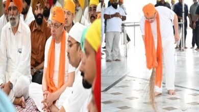 Photo of सेवा संकल्प अभियान’ के तहत नानकमत्ता पहुंचे CM धामी, स्वच्छता अभियान में किया श्रमदान