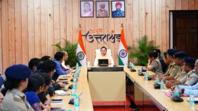 Photo of मुख्यमंत्री धामी ने आवास में देर रात तक जिलाधिकारियों और एसएसपी के साथ की मेराथन बैठक