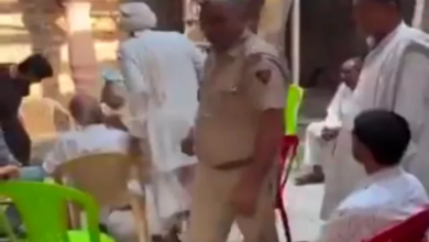 Photo of हरियाणा में पुलिस और ग्रामीण आमने-सामने, डिटेन करने पहुंची टीम को घेरा