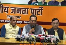 Photo of ‘उत्तराखंडियों को घुसपैठिया कहने का हक किसने दिया?’ अखिलेश पर बरसे विनोद चमोली
