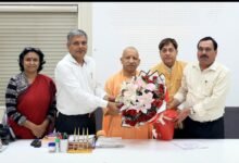 Photo of CM योगी से मिले लूटा एवं लुआक्टा के संयुक्त प्रतिनिधि मंडल, शिक्षक समस्याओं पर की चर्चा